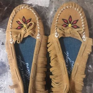 Fringe moccasin with beaded detail